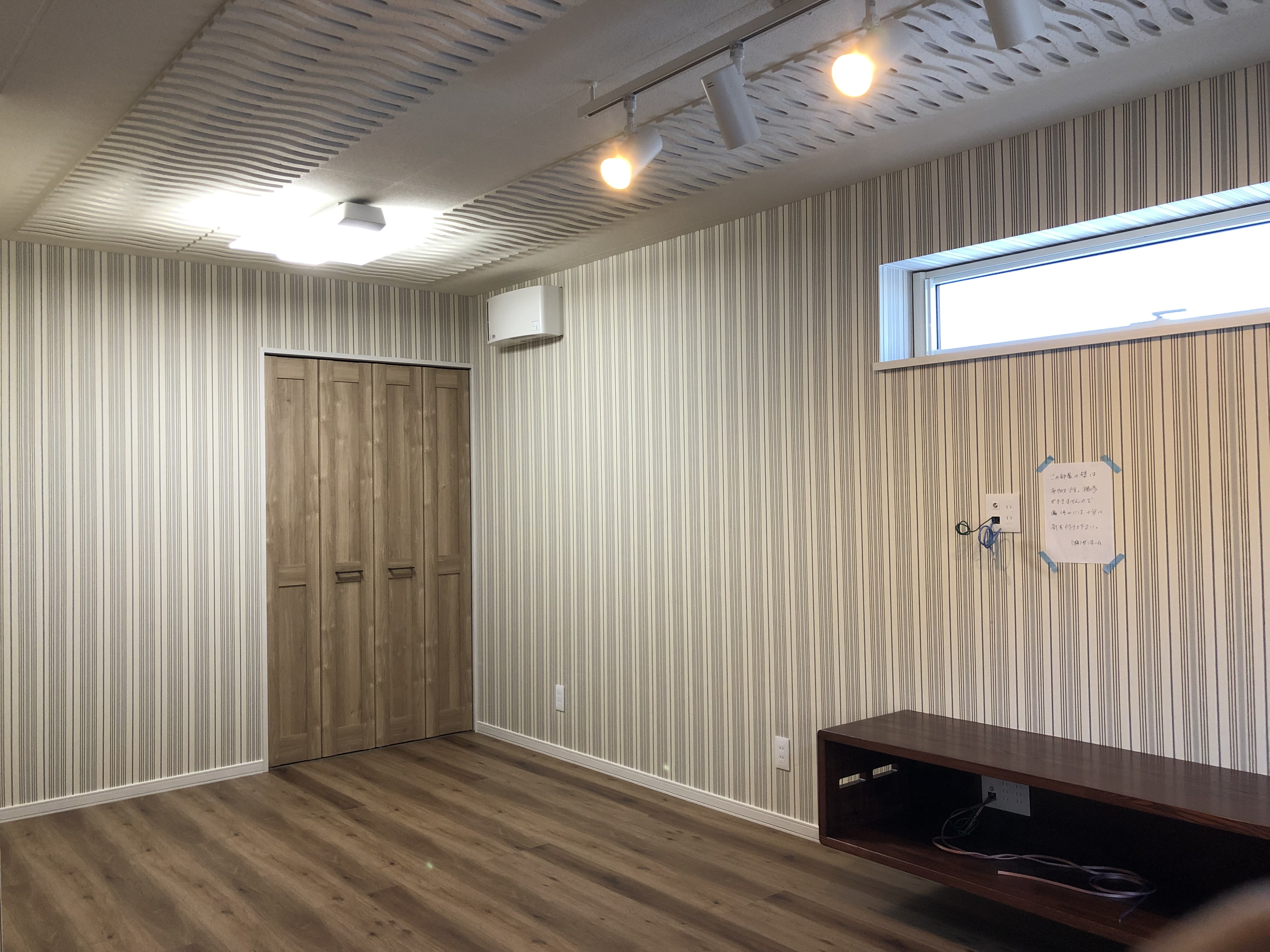 クリックで大きな画像を表示