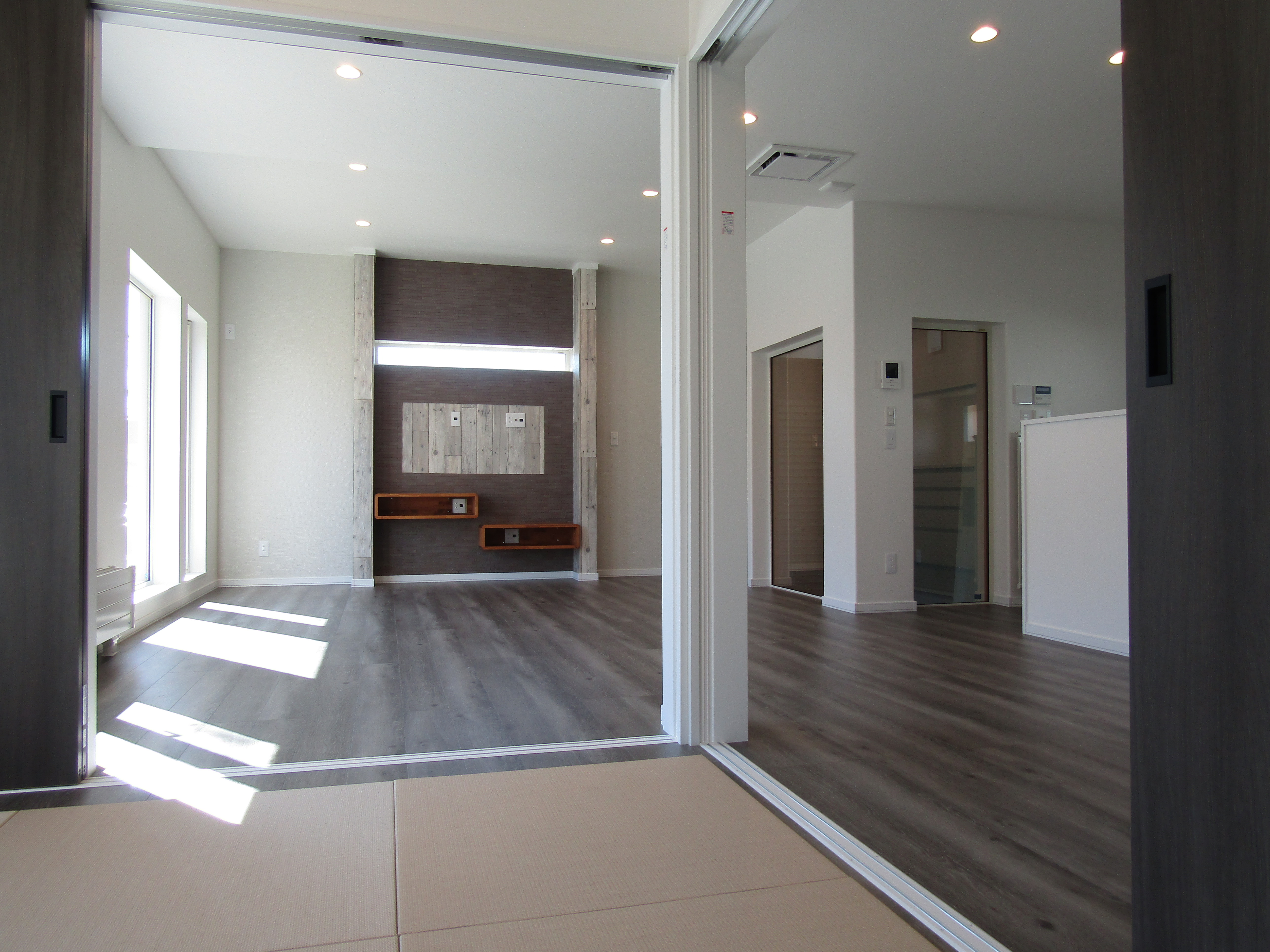 クリックで大きな画像を表示