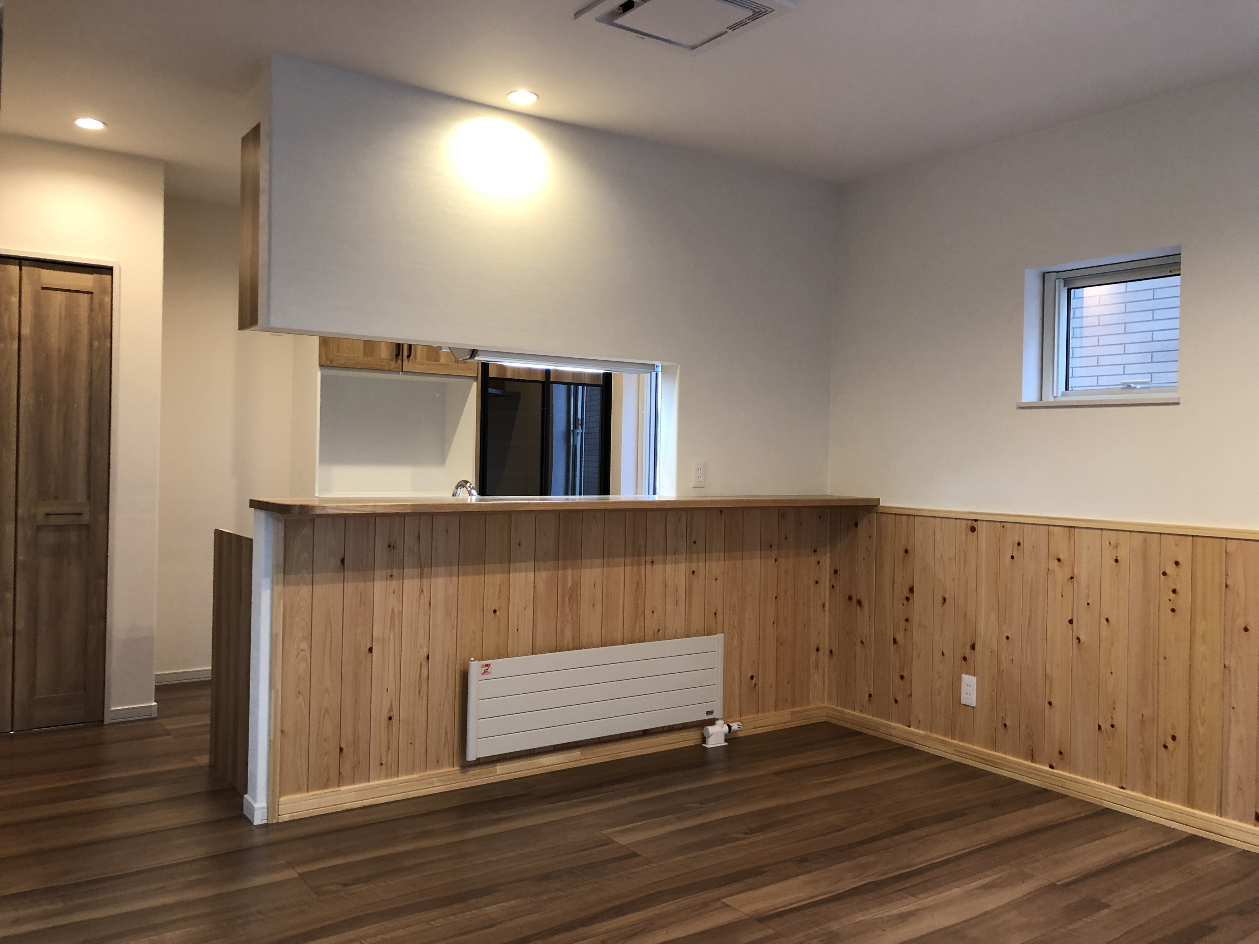 クリックで大きな画像を表示