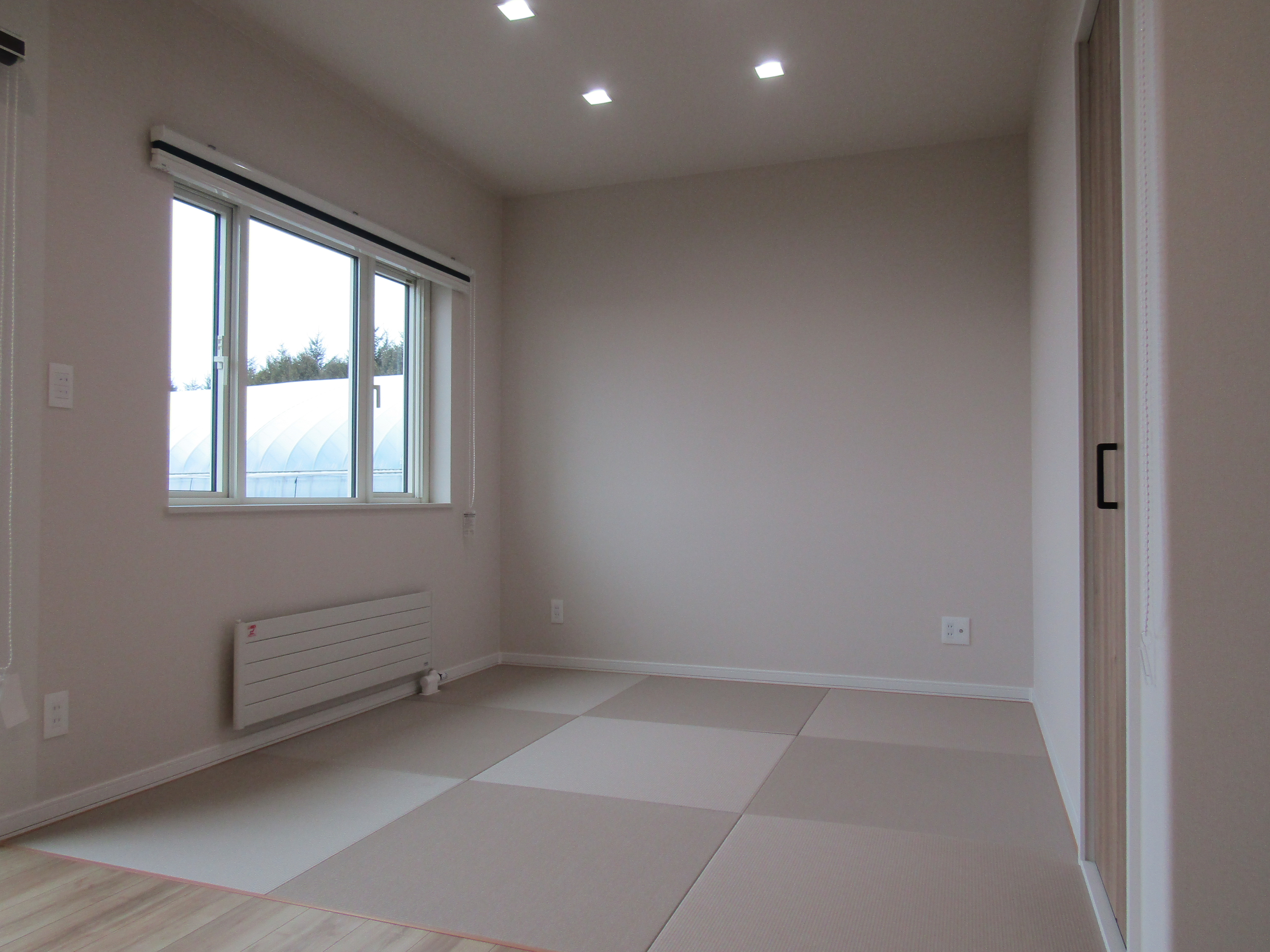 クリックで大きな画像を表示