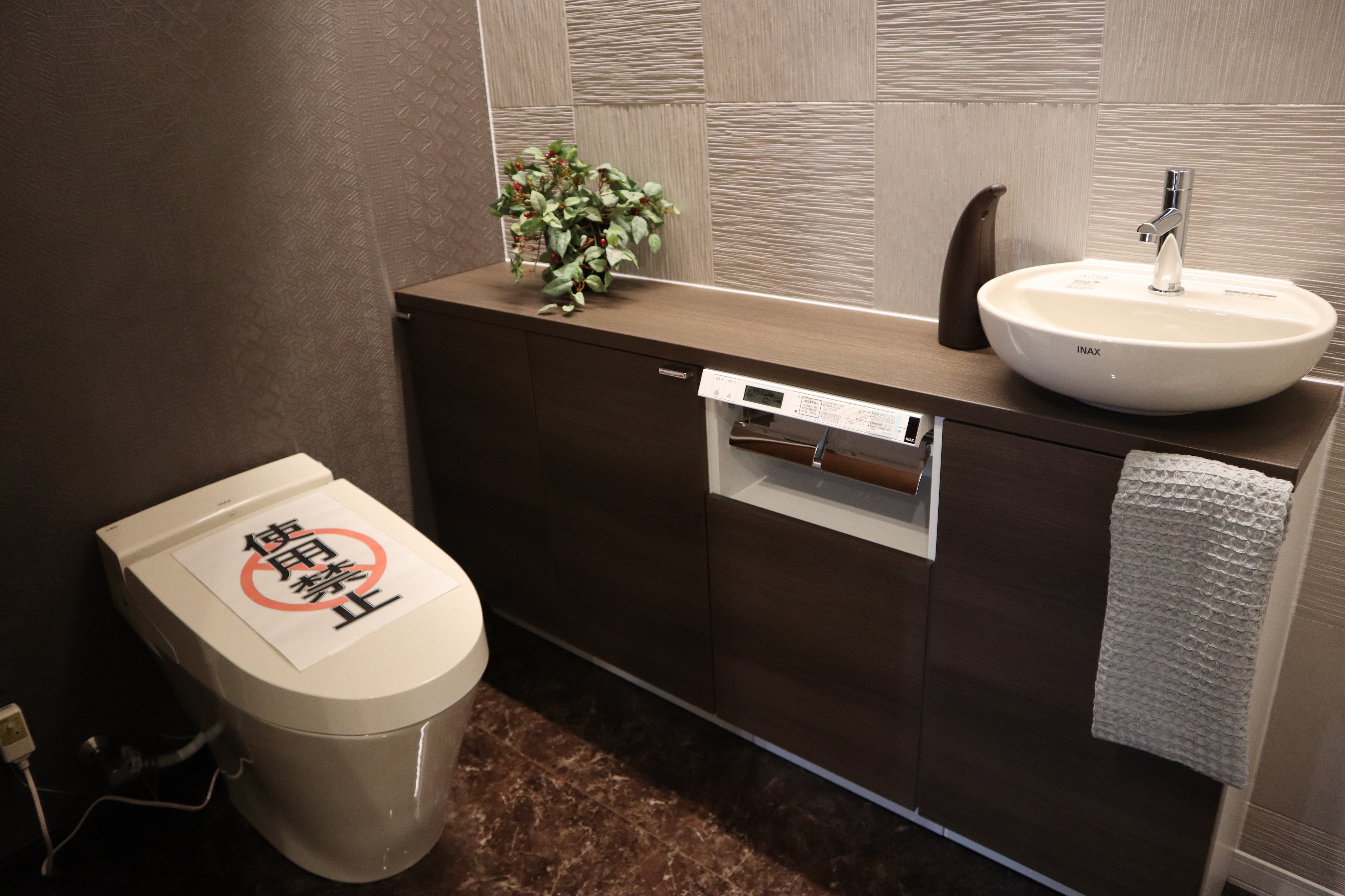 クリックで大きな画像を表示