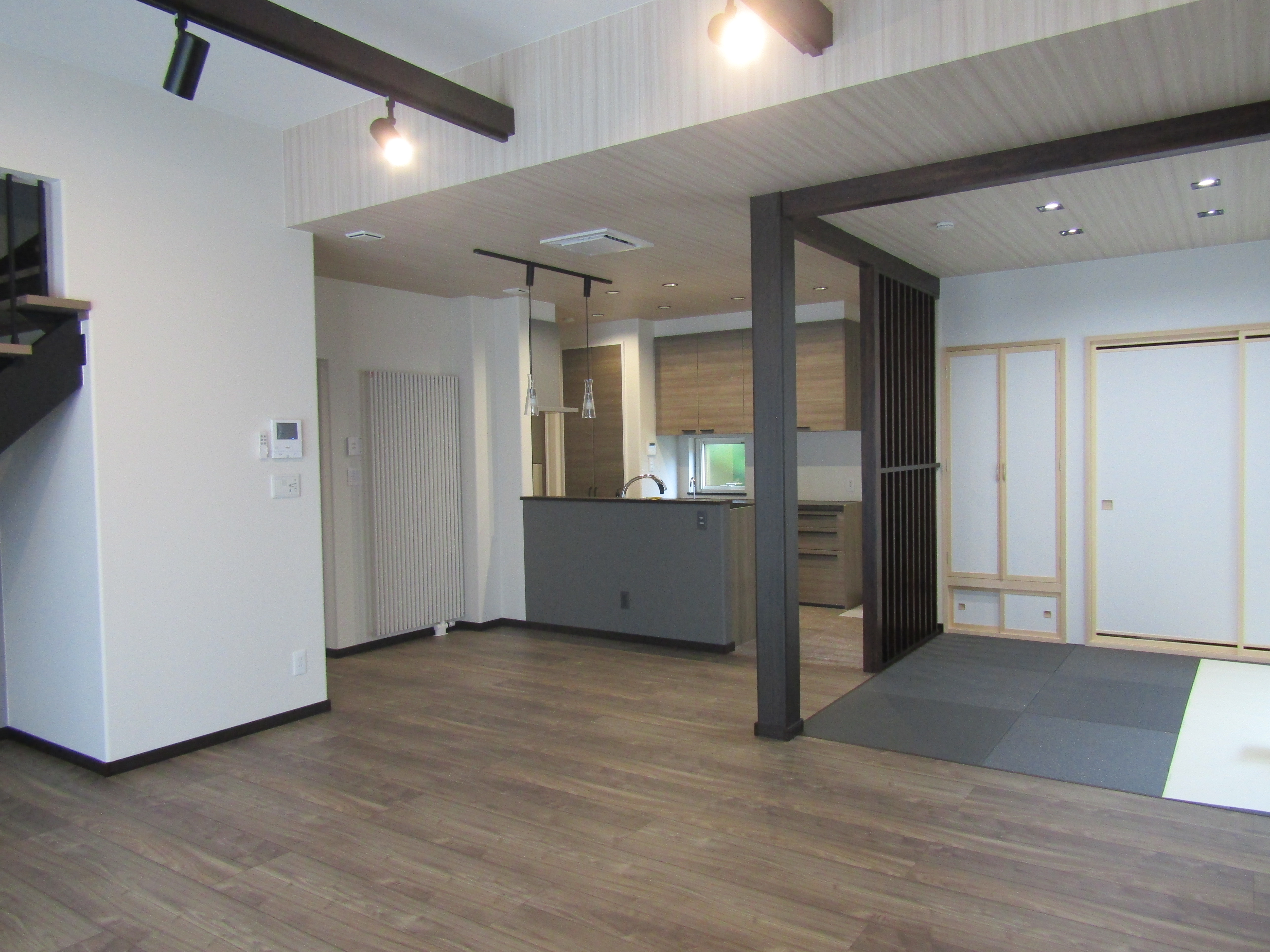 クリックで大きな画像を表示