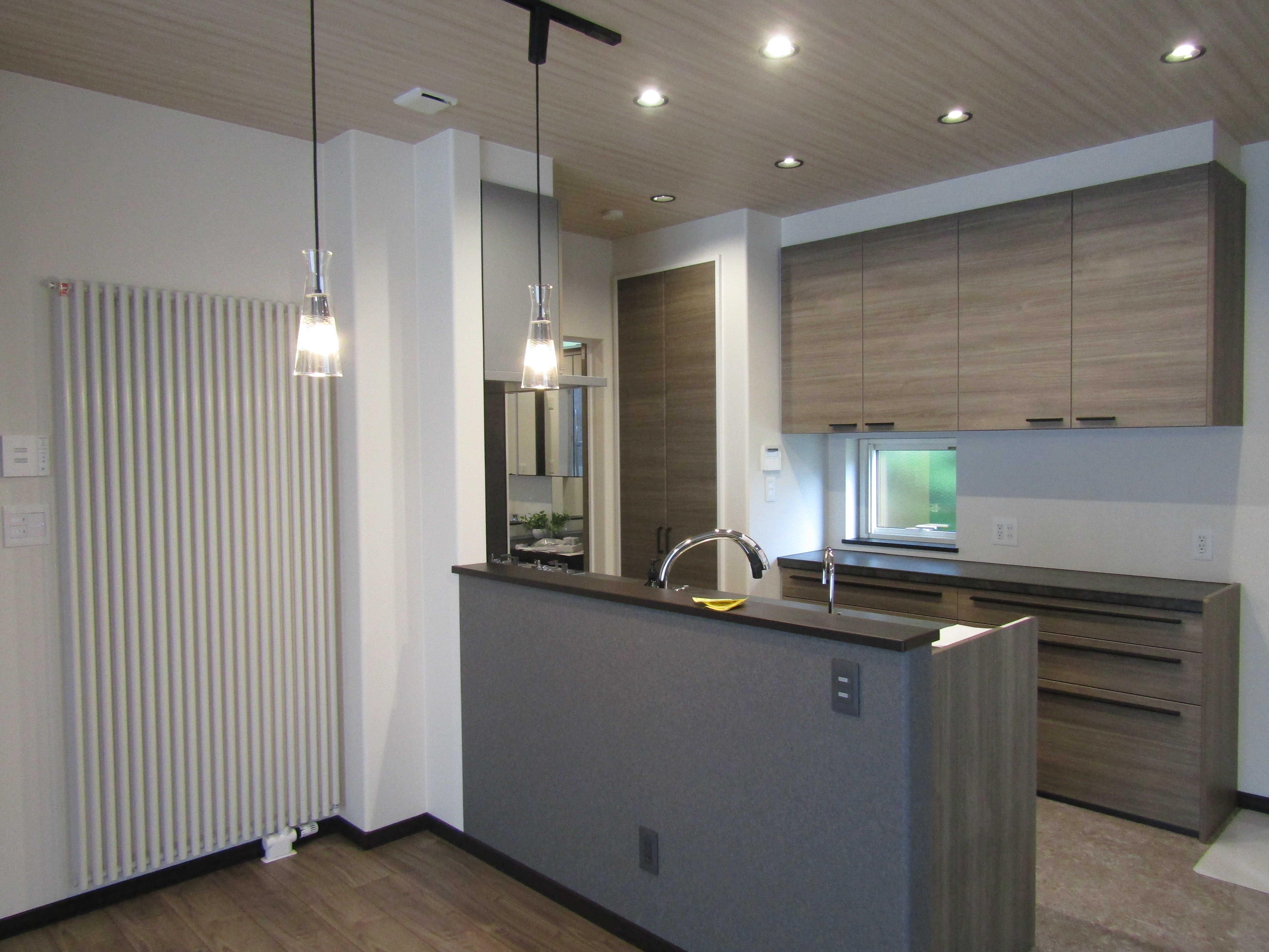 クリックで大きな画像を表示